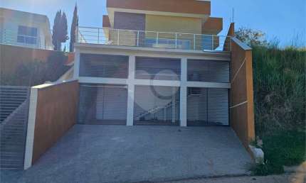 Casa em condomínio fechado com 3 quartos à venda no Centro, Igaratá 