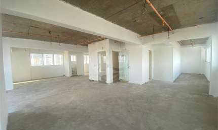 Sala comercial à venda no Ponta da Praia, Santos 