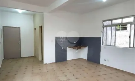 Sala comercial à venda no Embaré, Santos 