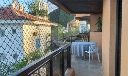 Apartamento com 4 quartos à venda ou para locação em Enseada - SP