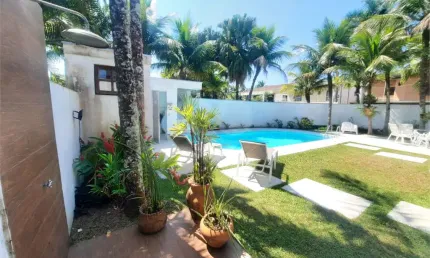 Sobrado com 5 quartos à venda em Jardim Acapulco - SP