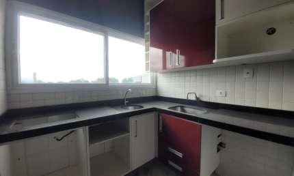 Sobrado no condomínio Terras do Vale com 6 dormitórios. Locação ou venda.