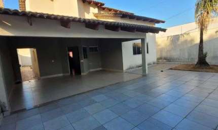 Casa para venda com 3 quartos em Estância Itaguaí - Caldas Novas - GO