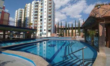 Apartamento com 03 quartos Residencial Millennium em Caldas Novas GO
