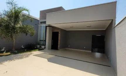 Casa Alto padrão com 03 quartos no turista em Caldas Novas GO
