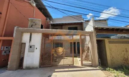 Casa triplex no Cidade Nova   -  Santana do Paraíso