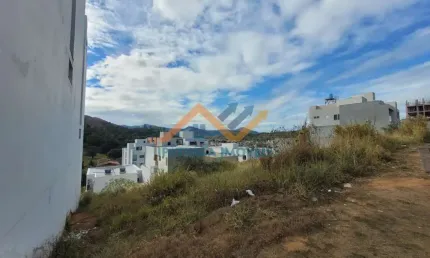 Terreno à venda na Rua Dona Vilica Silveira, 112, Belvedere, Coronel Fabriciano