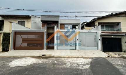 Casa com 3 quartos e 2 vagas de garagem no Imbaúbas