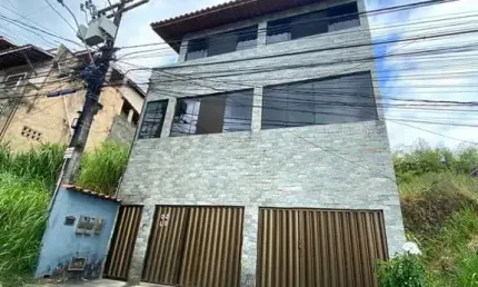 Casa a venda, 2 quartos reversível para 3 quartos, suíte, banheiro, 2 vagas de garagem, Vale dos La