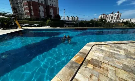 OPORTUNIDADE  ! 3 quartos , vista mar, andar médio , nascente total em Condomínio Clube em meio à beleza da natureza.