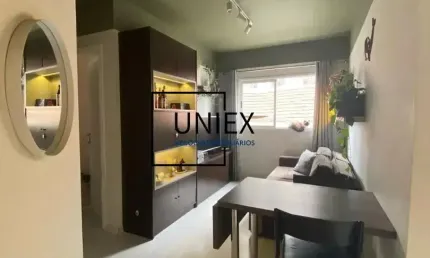 Baixou de preço! Lindo apartamento semi mobiliado, pronto para morar com  2 dormitórios no Centro de Curitiba