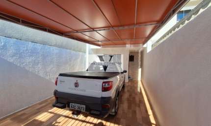 Casa com 2 quartos à venda na Rua Constantin Frantzeros, 244, Sítio Cercado, Curitiba