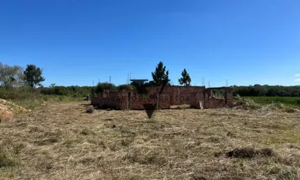 Chácara / sítio à venda na Rua Xambrê, Iguaçu, Araucária