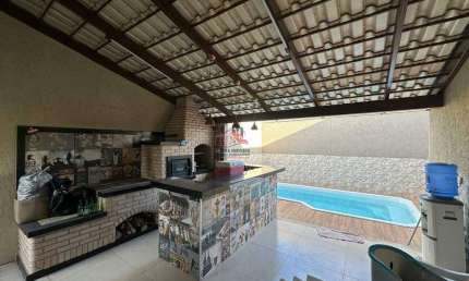 Casa com 3 quartos à venda no Parque das Laranjeiras II, Uberaba 