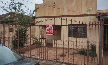 Casa com 4 quartos à venda no Mercês, Uberaba 