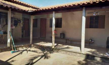 Casa com 4 quartos à venda no Jardim Nenê Gomes, Uberaba 