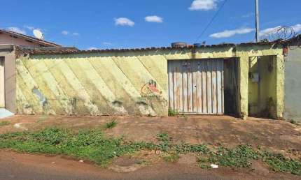 Casa com 2 quartos à venda no Jardim Elza Amuí I, Uberaba 