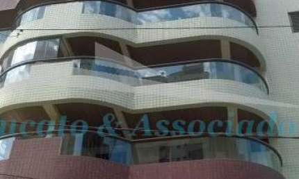 Apartamento à venda em Praia Grande-SP, Campo da Aviação: 2 quartos, 1 suíte, 1 sala, 2 banheiros, 1 vaga, 80m². Confira!