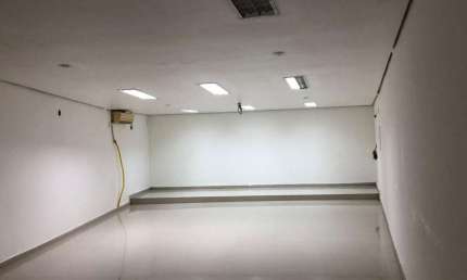 Sala comercial com 1 sala para alugar no Centro, Manaus , 80 m2 por R$ 2.500