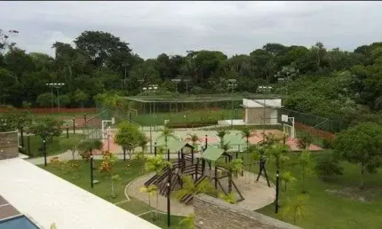 Terreno à venda na Ponta Negra, Manaus  por R$ 350.000