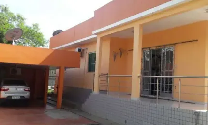 Casa com 5 quartos à venda no Aleixo, Manaus , 270 m2 por R$ 1.100.000