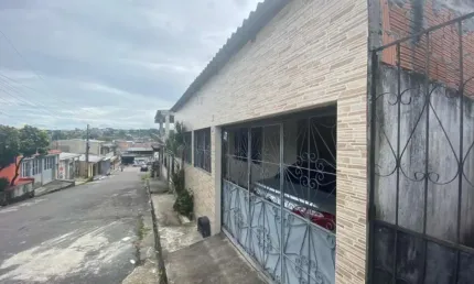 Casa com 3 quartos à venda em Novo Aleixo, Manaus , 200 m2 por R$ 225.000