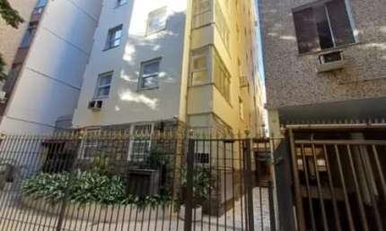 Excelente apartamento reformado 03 quartos em Copacabana