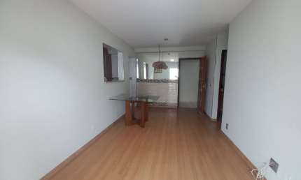 Apartamento com 2 quartos para alugar na Rua Retiro dos Artistas, 1530, Pechincha, Rio de Janeiro