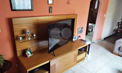Casa térrea com 3 quartos à venda em Jardim Leonor Mendes De Barros - SP