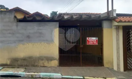 Casa com 4 quartos à venda em Vila Irmãos Arnoni - SP