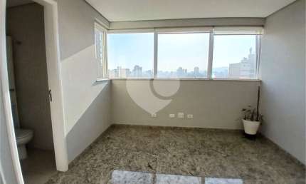 Sala comercial para alugar na Avenida Água Fria, Água Fria, São Paulo