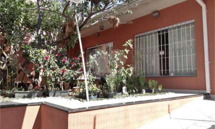 Casa térrea com 3 quartos à venda em Jardim Virginia Bianca - SP