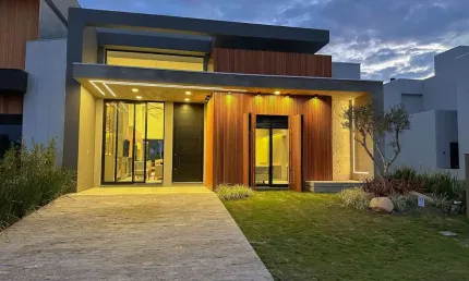 Casa em condomínio fechado com 4 quartos à venda na Avenida Paraguassu, 551, Centro, Xangri-Lá por R$ 1.890.000