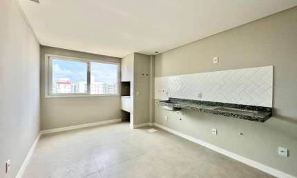 Apartamento com 2 quartos à venda na Rua José Milton Lopes, 000, Zona Nova, Capão da Canoa por R$ 595.000