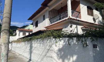 Casa com 4 quartos à venda na Rua Tupininquins, São Francisco, Niterói