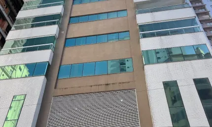 Apartamento com 3 quartos à venda na Rua 288, Meia Praia, Itapema