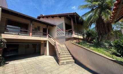 Oportunidade Única: Casa 249m², 3 Dormitórios, Rua Caxias, Centro de Esteio-RS