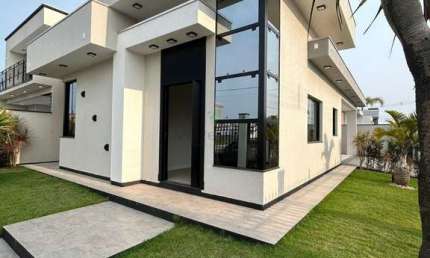 Casa com 3 quartos à venda na Rua Amazonas, 152, Bosque da Mata, Tijucas por R$ 950.000