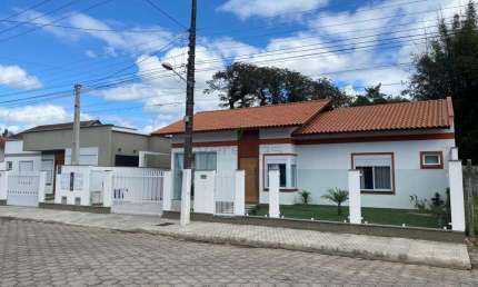 Casa com 3 quartos à venda na Rua João Bayer, 111, Centro, Tijucas por R$ 880.000