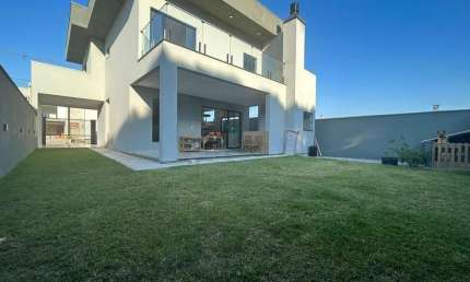 Casa à venda na Bosque da Mata, 300, Bosque da Mata, Tijucas por R$ 1.600.000