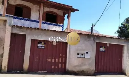 2 casas localizadas no bairro Olaria/ Belo Horizonte