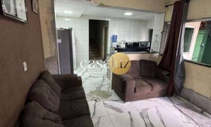 Casa duplex localizada no bairro Santa Rita /Sarzedo