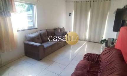 Casa com loja e 4 barracões localizada no bairro Serra Azul /Sarzedo