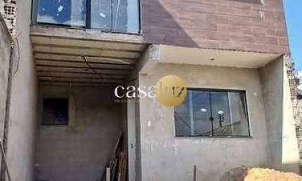 Casa duplex em construção localizada no bairro Masterville /Sarzedo