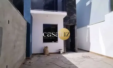 Casa duplex em fase de acabamento localizada no bairro Guanabara /Ibirité