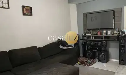 Casa geminada localizada no bairro Aparecida /Ibirité