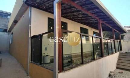 Casa em fase de acabamento localizada no bairro Santa Rita /Sarzedo