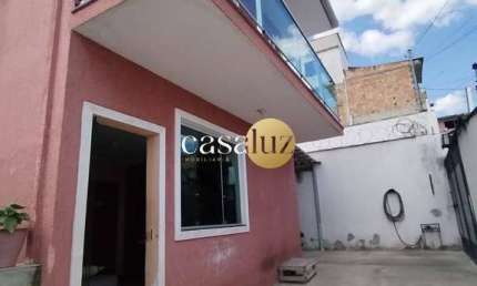 Casa duplex localizada no bairro Masterville /Sarzedo
