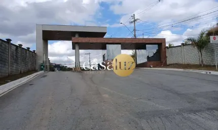 Terreno localizado no Condomínio Vista da Lagoa/ Sarzedo