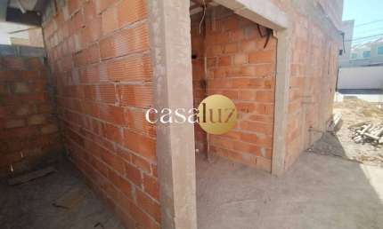 Casa duplex em construção localizada no bairro Masterville /Sarzedo